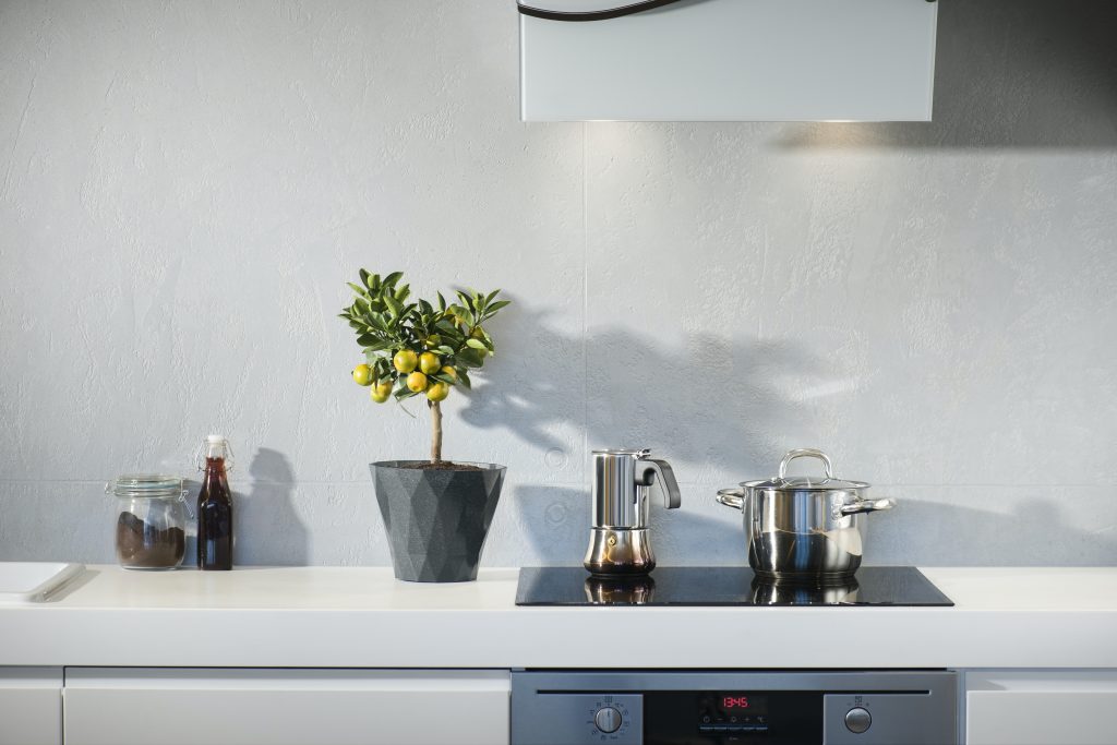 5 Trucos imprescindibles para tener ordenada tu cocina - Orden y Limpieza  en Casa